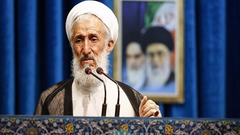 Iranpress: Senior cleric: IRGC operations is a warning to Zionists