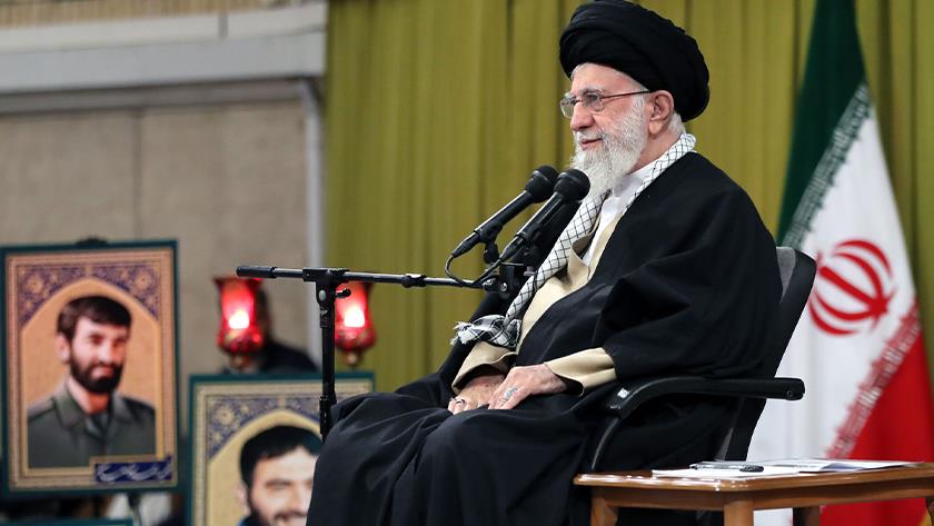 Iranpress: Leader: Islamic countries must cut off vital arteries of Zionist regime
