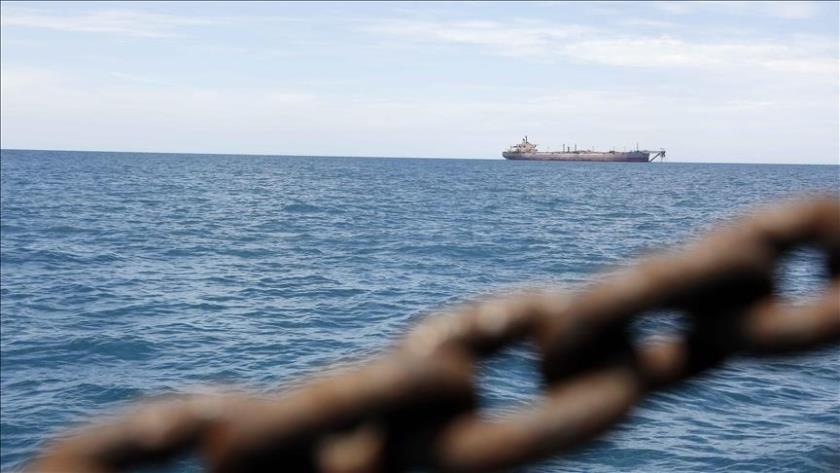 Iranpress: Yemeni armed forces target British oil ship in Gulf of Aden