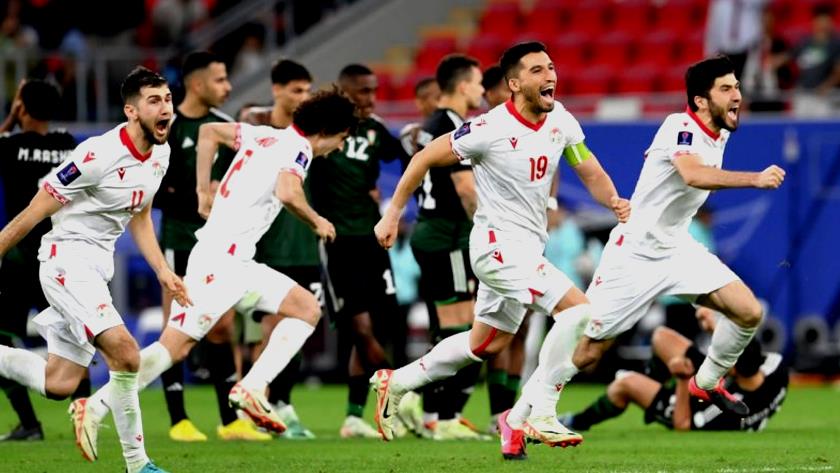 Iranpress: Tajikistan makes history to join Australia in Asian Cup quarters