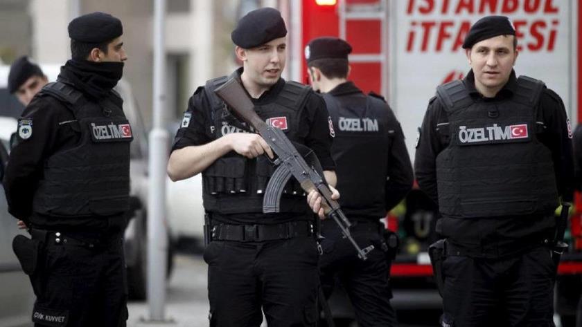 Iranpress: Turkish Police arrest 147 suspects over ISIS ties