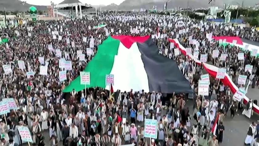 Iranpress: Yemenis hold massive rally in support of Gaza 