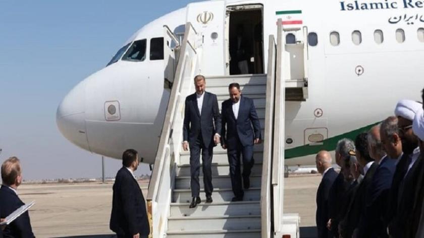 Iranpress: Iran FM arrives in Doha
