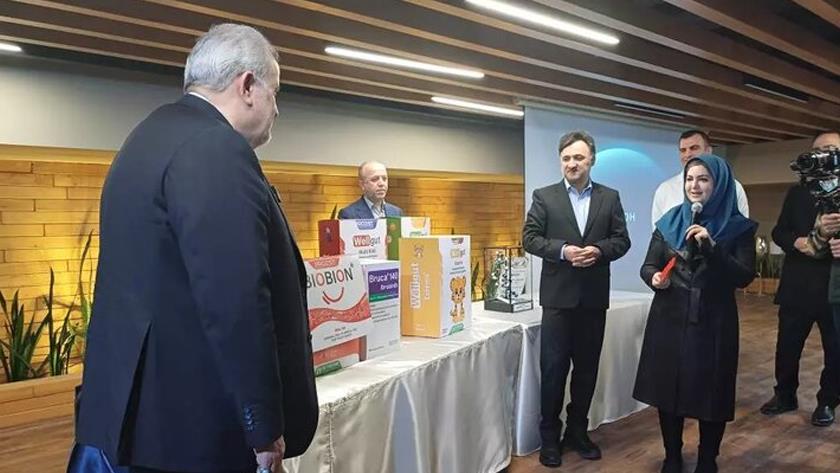 Iranpress: Iranian Knowledge-based companies unveil two anti-cancer products
