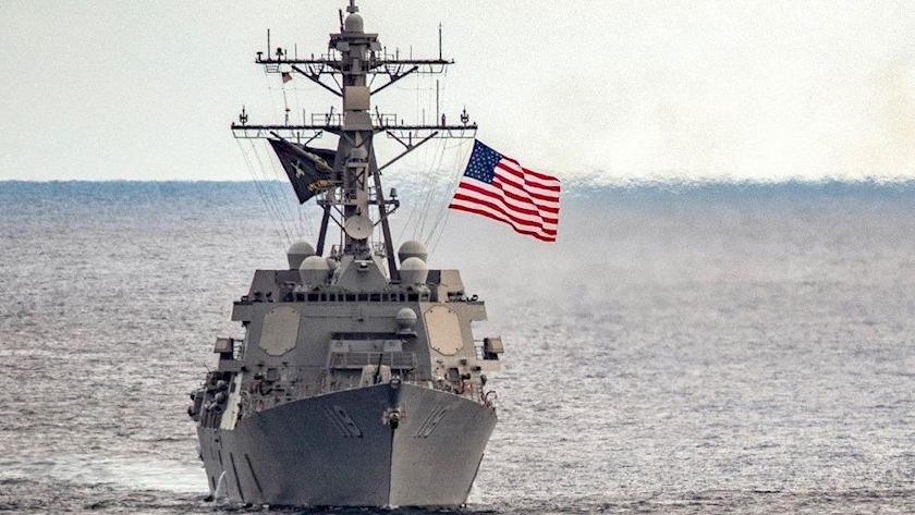 Iranpress: Yemen Army targets US and Israeli ships in Red Sea