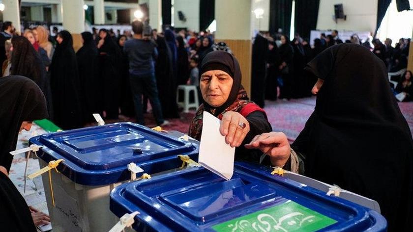 Iranpress: Iranians to vote in big elections at 8 AM tomorrow