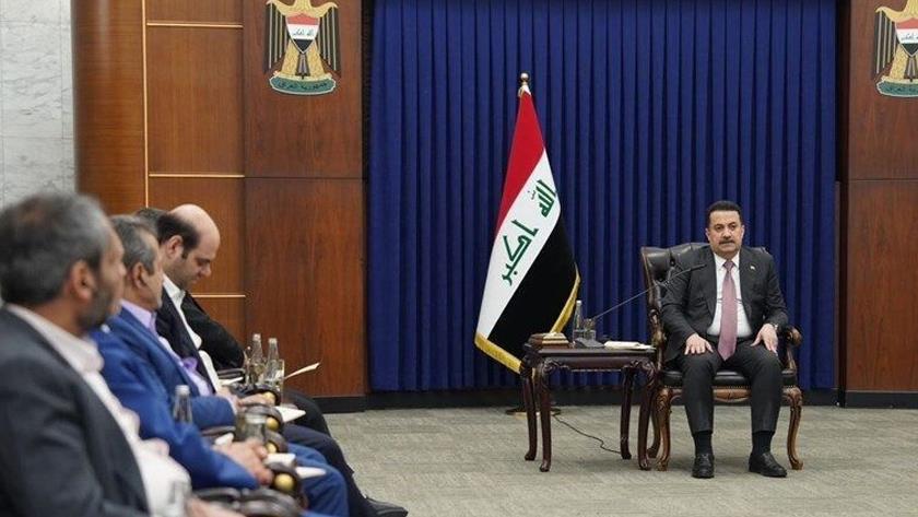 Iranpress: Iranian scholars hold talks with Iraqi PM in Baghdad