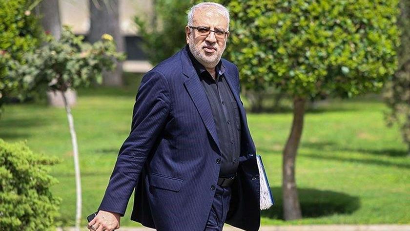 Iranpress: Petroleum minister leaves for Algiers ahead of Raisi