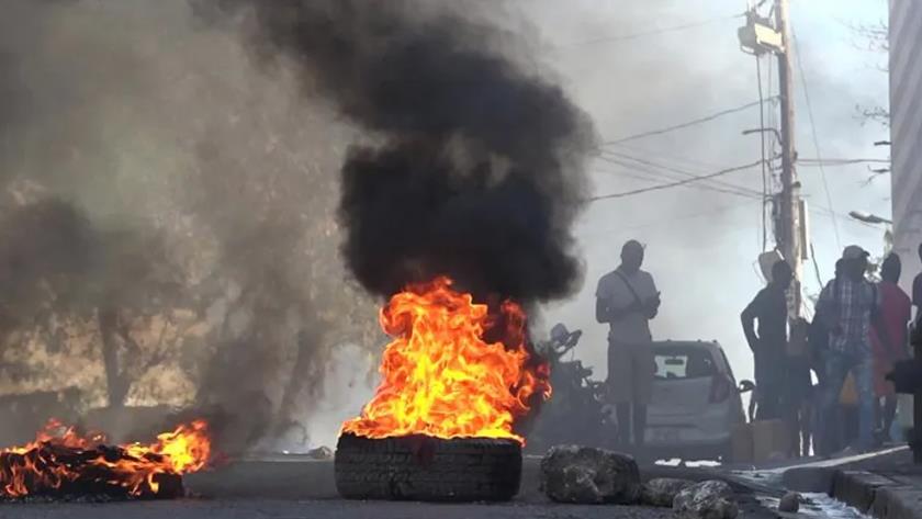 Iranpress: Haiti violence: Nearly 4,000 inmates escape prison 