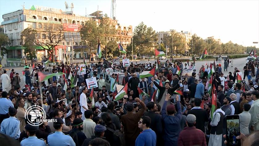 Iranpress: Fasting Pakistanis hold gathering in support of Palestinian people