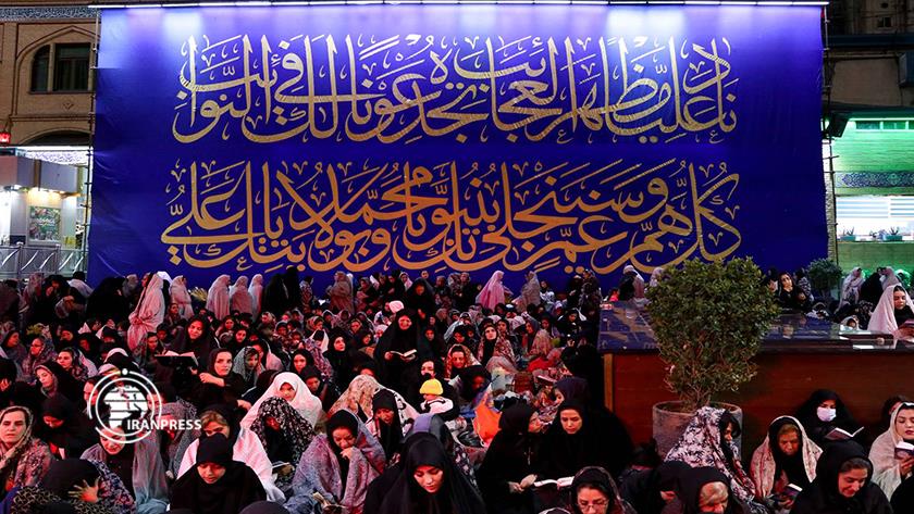 Iranpress: Night of Qadr rituals observe in Holy Shrine of Imamzadeh Saleh 