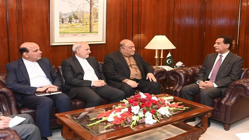 Iranpress: Iranian delegation meets Speaker of Pakistan