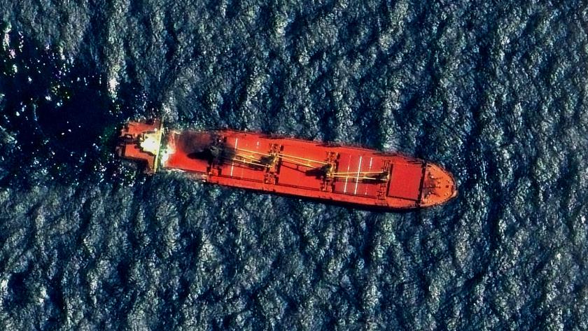 Iranpress: Yemeni Missiles Hit Israeli Ships in Indian Ocean
