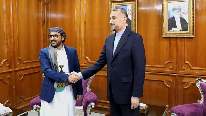 Iranpress: Iran FM meets Yemen