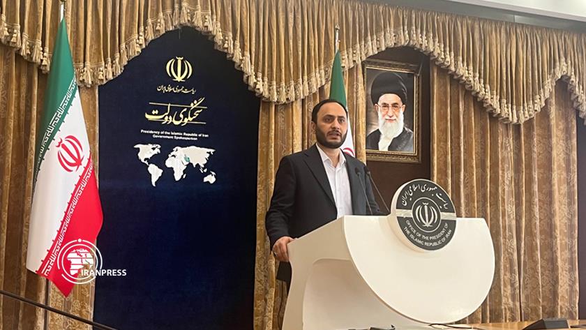 Iranpress: Government spokesman: Enemy attempts to harm Iran in economic war