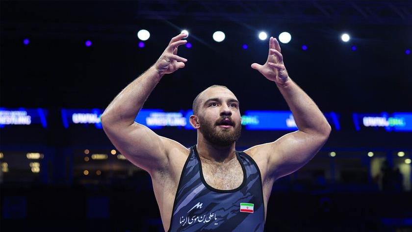 Iranpress: Iranian team wins Asian Wrestling Championships 2024