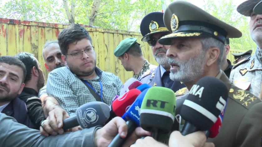 Iranpress: Army chief: Regrettable response awaits any aggression