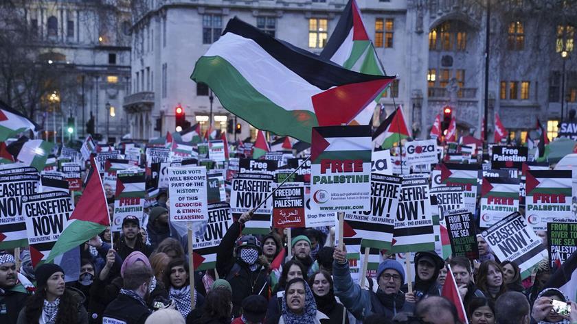 Iranpress: Supporters of Palestine in UK demand an arms embargo on Israel