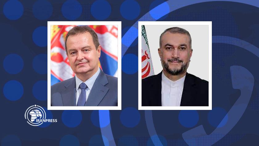 Iranpress: Iran, Serbia FMs stress expanding ties via phone call