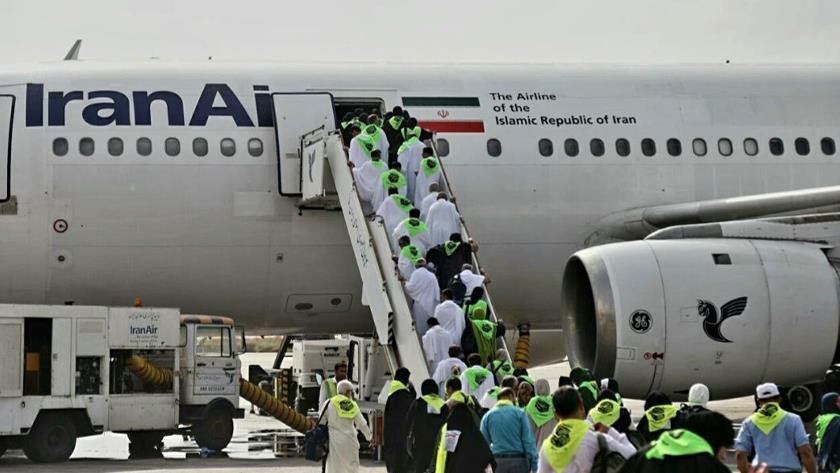 Iranpress: 1st batch of Umrah pilgrims leaves Iran for Saudi Arabia