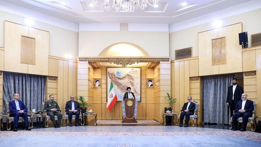 Iranpress: President Raisi: Iran, Pakistan economic interactions to reach $10