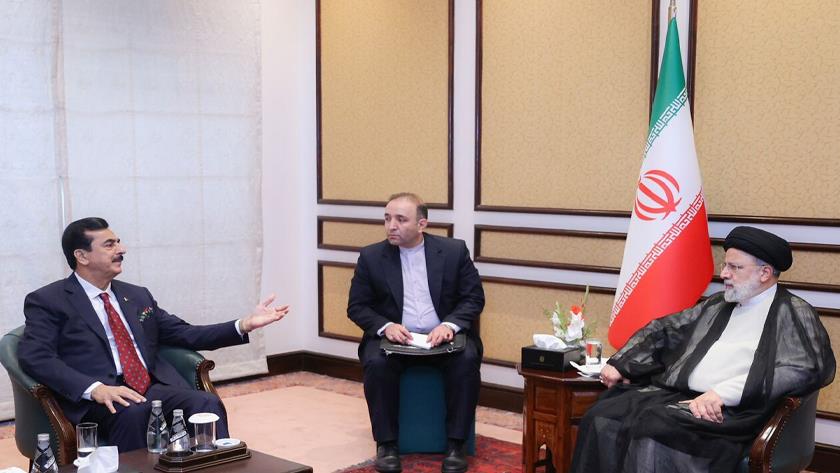 Iranpress: Raisi, Gilani discuss Iran-Pakistan bilateral ties