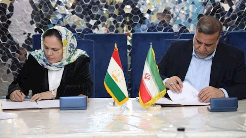 Iranpress: Iran and Tajikistan Sign Memorandum of Understanding on Road Transport