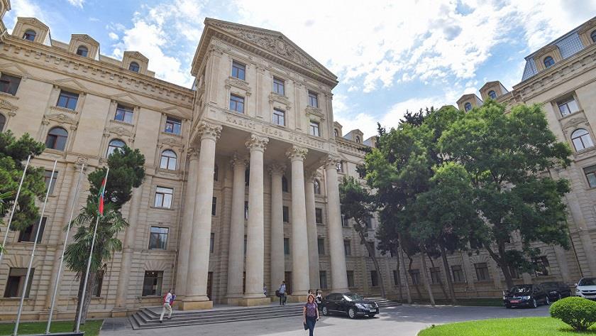 Iranpress: Azerbaijan Intends To Relocate Embassy in Tehran 