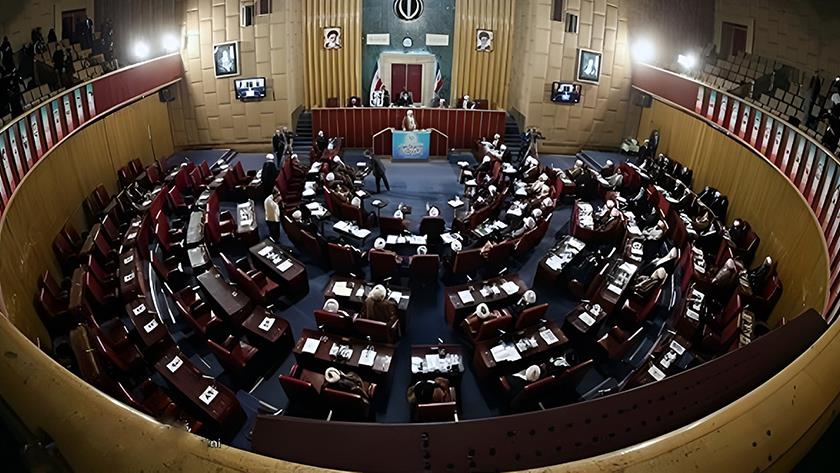 Iranpress: Iran 6th Assembly Of Experts Commences