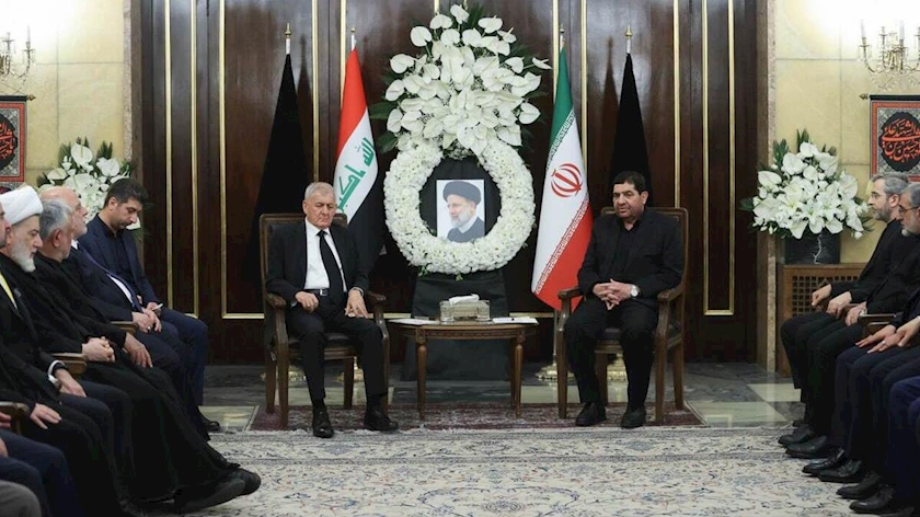 Iranpress: Mokhber: Enhancing Ties with Neighbors Raisi