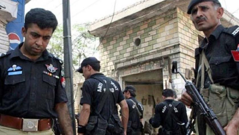 Iranpress: Pakistan: Five terrorists eliminated, while two officers killed in security operation