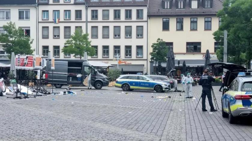 Iranpress: German police open fire at Muslim resident for attacking anti-Islam critic