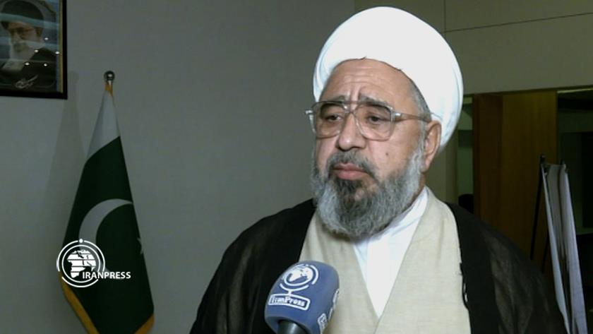 Iranpress: Name, System of Imam Khomeini to Keep Shining Forever