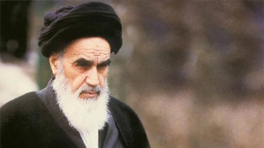 Iranpress: Iranians mark 35st demise anniversary of the late founder of the Islamic Revolution