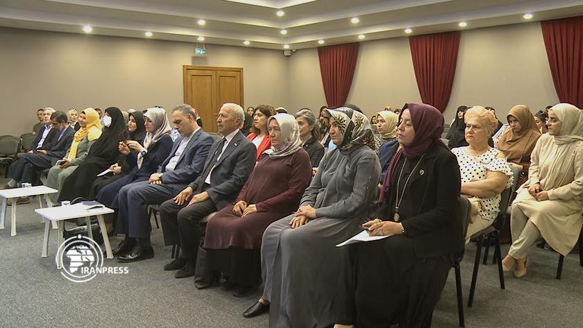 Iranpress: Islamic Lifestyle Conference Held in Turkey 