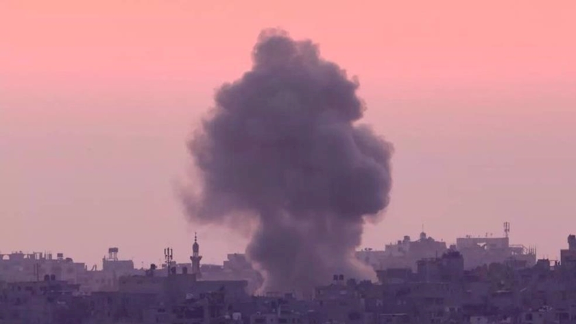 Iranpress: Dozens, Including Children, Killed in Israeli Bombing of UN School in Gaza