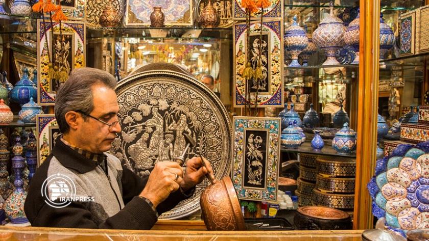 Iranpress: June 9, the world handicrafts day