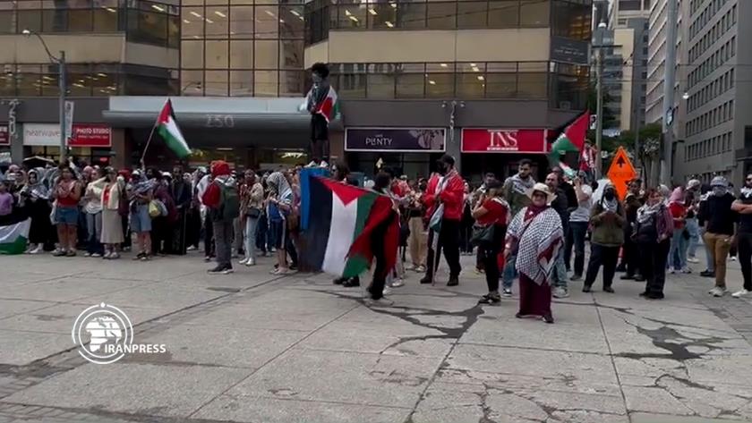 Iranpress: Toronto police attack on supporters of Palestine 