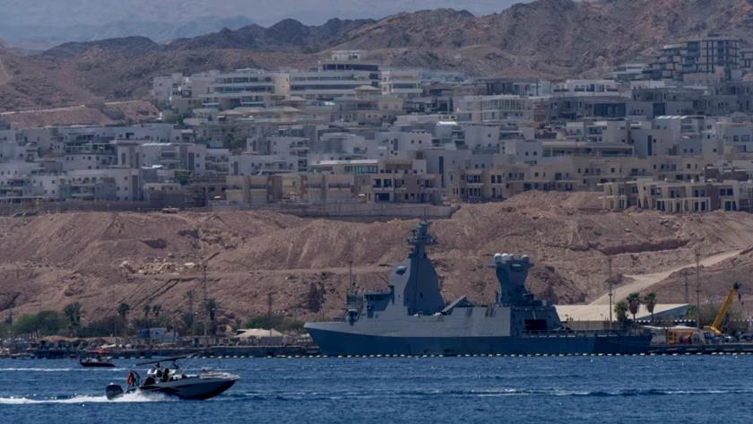Iranpress: Yemeni Armed Forces target British destroyer