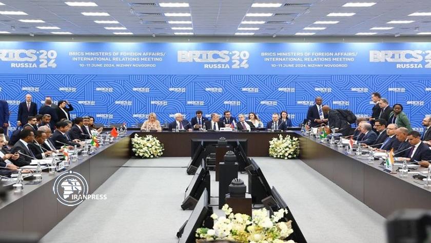 Iranpress: BRICS working on platform for national currency transactions: Lavrov