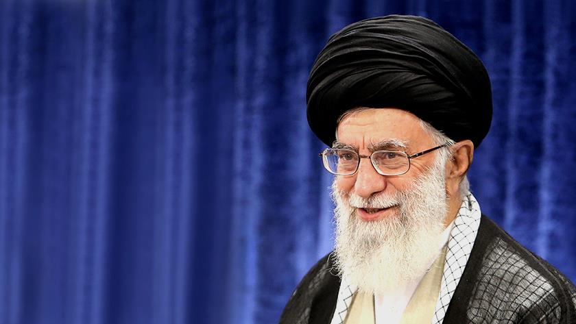 Iranpress: Leader pardons large number of prisoners 