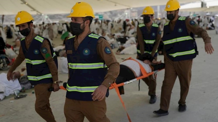 Iranpress: 21 Hajj Pilgrims died in Heat Wave of Saudi Arabia