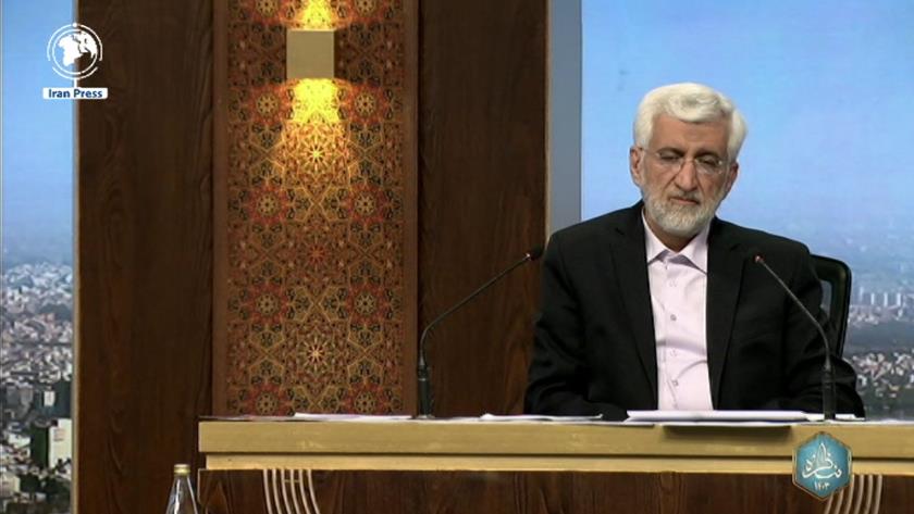 Iranpress: Jalili Stresses Value of Villages In Boosting Non-Oil Oxports