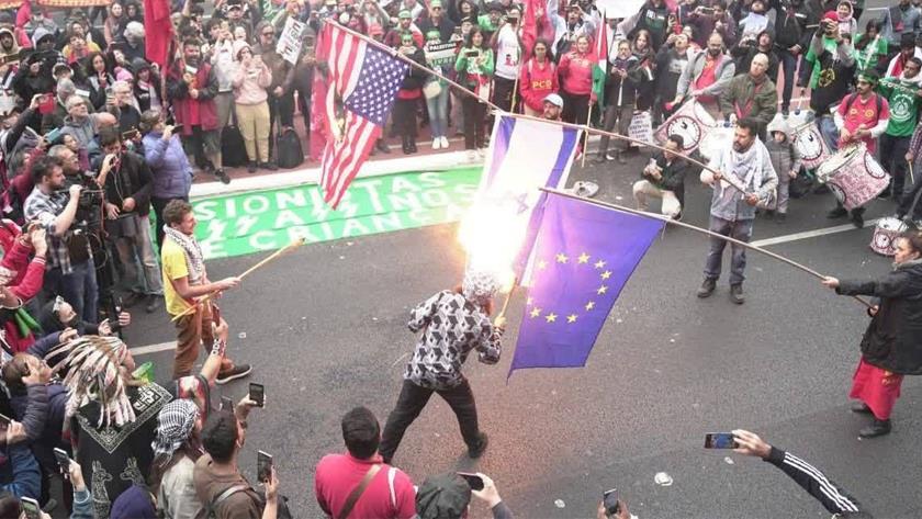 Iranpress: People in Brazil Burn Israeli Flag