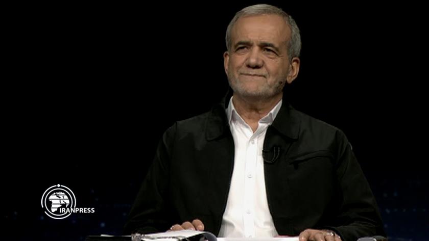 Iranpress: Pezeshkian Explains His Views On Economic Views 