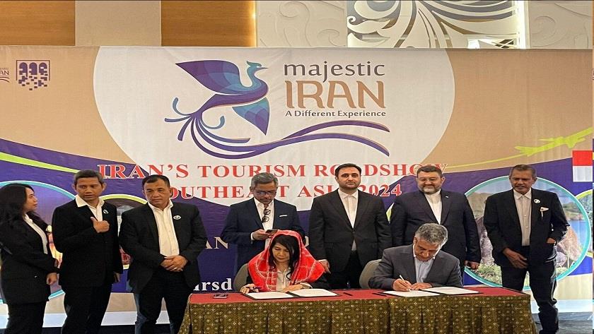 Iranpress: Iran, Indonesia to Boost Tourism Cooperation