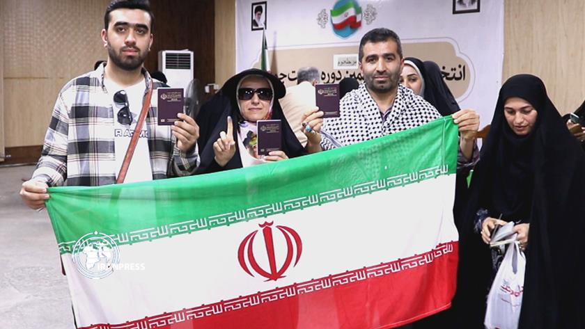 Iranpress:  Iran Presidential Election Runoff: Iranians Cast Vote in Najaf 