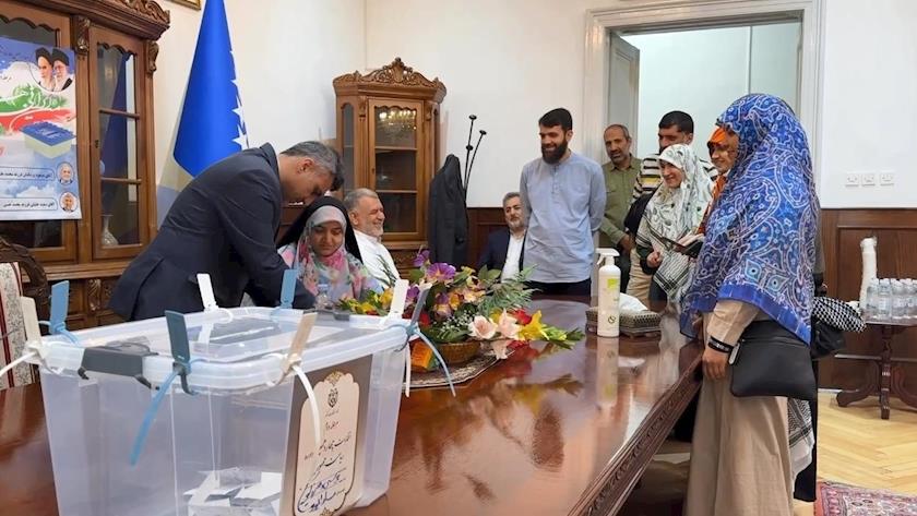 Iranpress: Iranians Rush to Polling Stations in Sarajevo