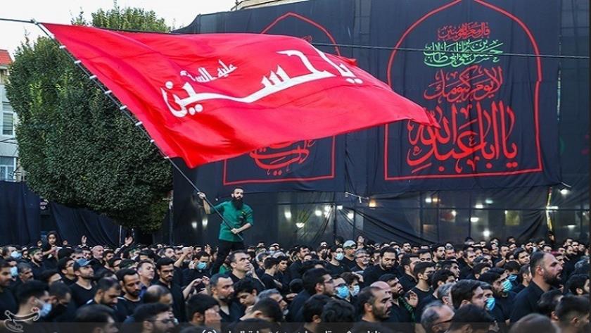 Iranpress: Muslims Mourn for Imam Hussein in Tasu