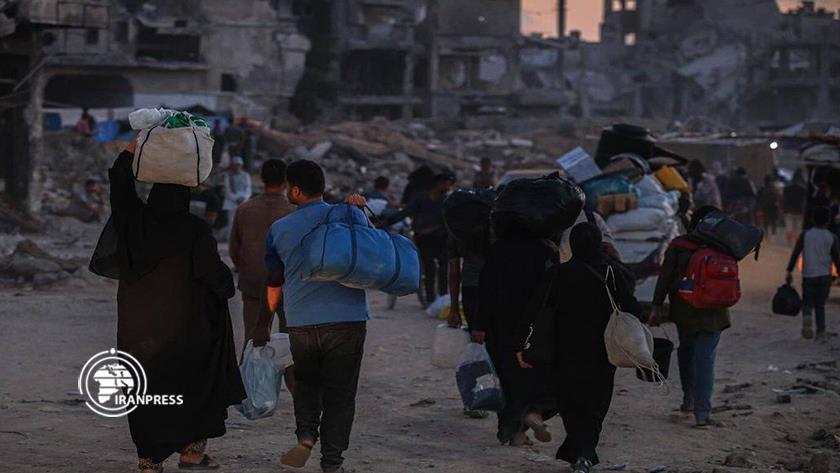 Iranpress: Internally Displaced Gazans Flee from Khan Younis